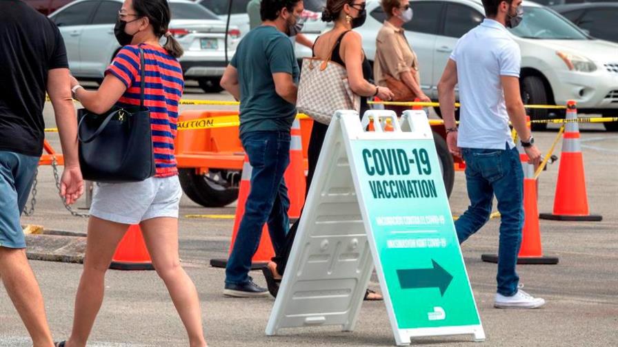 Latinos de EEUU, más alarmados por la covid que por la inmigración o finanzas