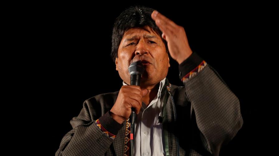 Morales cuestiona a la oposición por qué se presentó si le considera ilegal