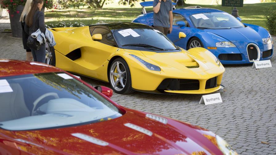 Suiza: Subastan autos lujosos de hijo de mandatario africano