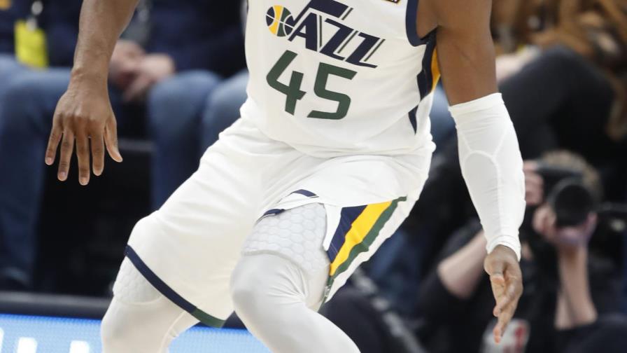 Jazz supera a Raptors; Gay consigue cinco triples Jazz supera a Raptors; Gay consigue cinco triples