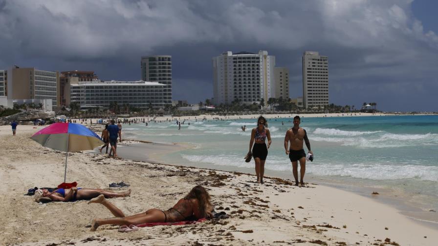 Grace toca tierra al sur de Tulum, en el Caribe mexicano