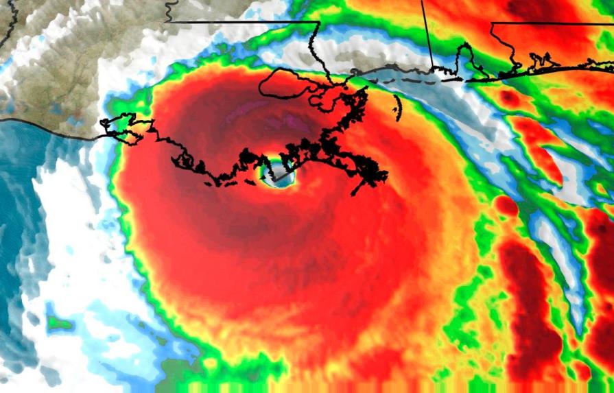 El “extremadamente peligroso” huracán Ida toca tierra en Luisiana