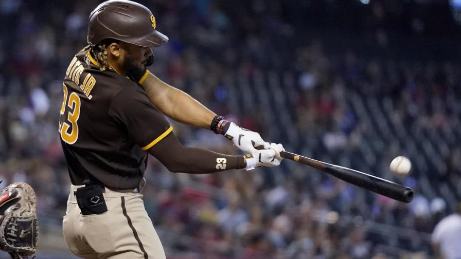Tatis reaparece con 2 HRs en triunfo sobre Diamondbacks