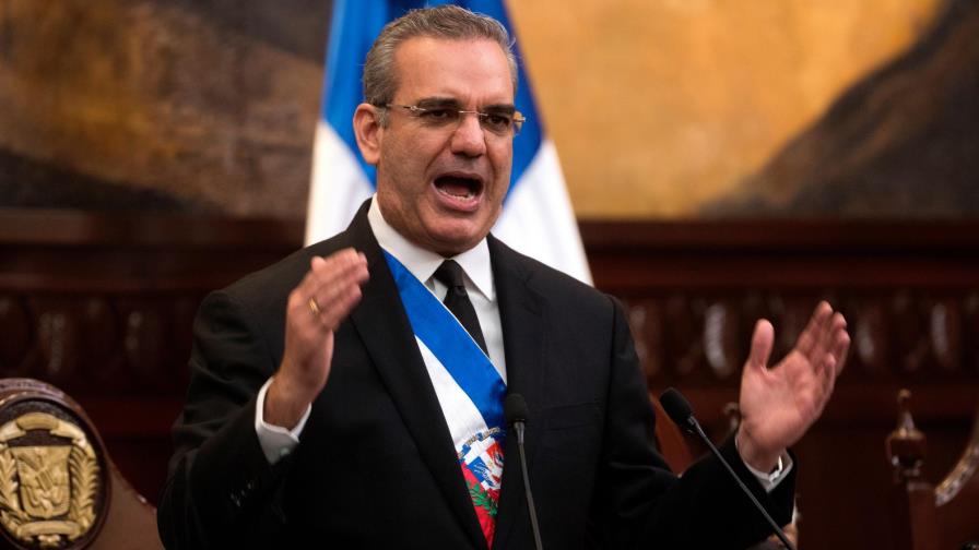 Presidente y congresistas dedican largo aplauso a la diáspora dominicana Presidente y congresistas dedican largo aplauso a la diáspora dominicana