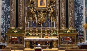 Video | El papa sale del Vaticano tras el confinamiento y acude a Santa María Mayor