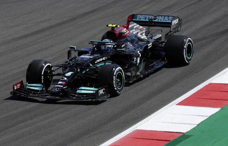 F1: Mercedes domina sesiones para GP de Portugal