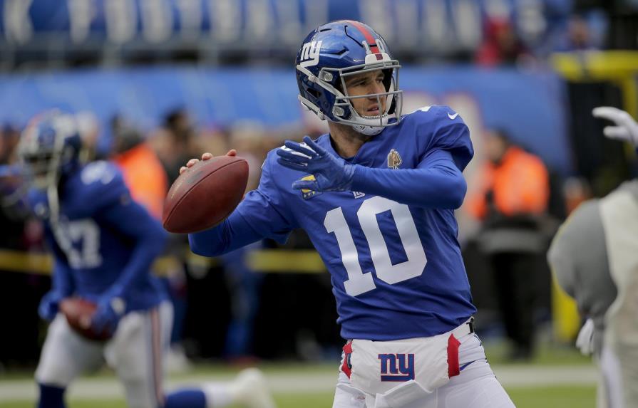 NFL: Eli Manning lanza para dos touchdowns y los Giants cortan mala racha