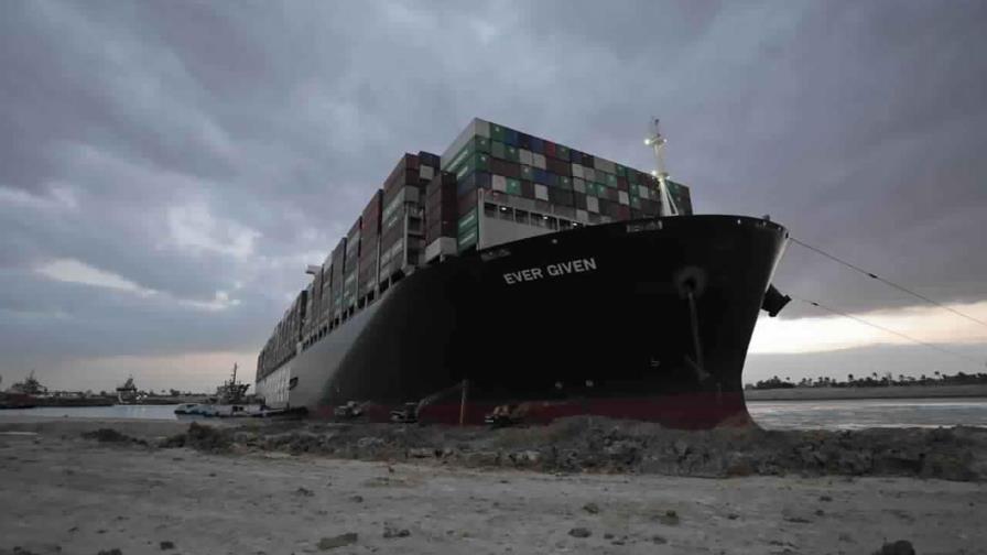 Tribunal aplaza caso del buque que cerró el Canal de Suez