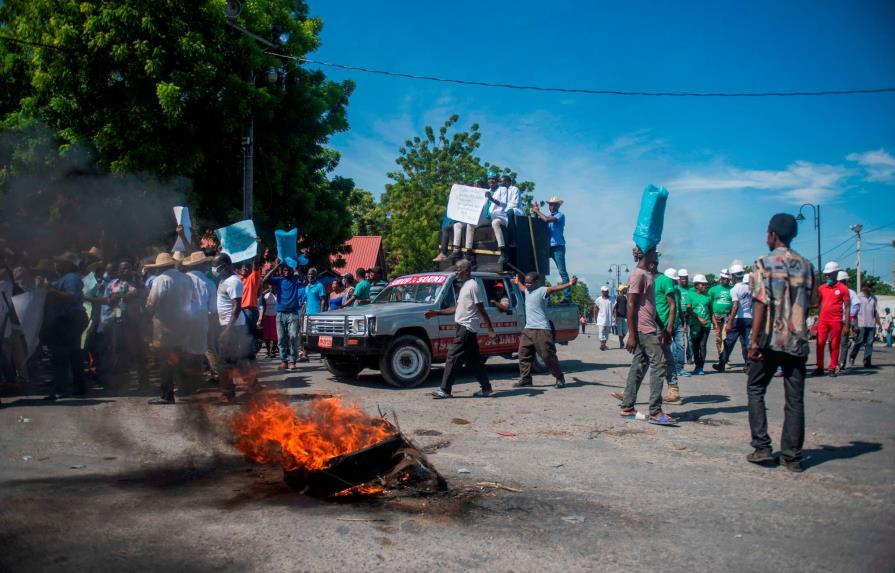Un muerto y varios heridos en protestas para exigir salida de Moise en Haití