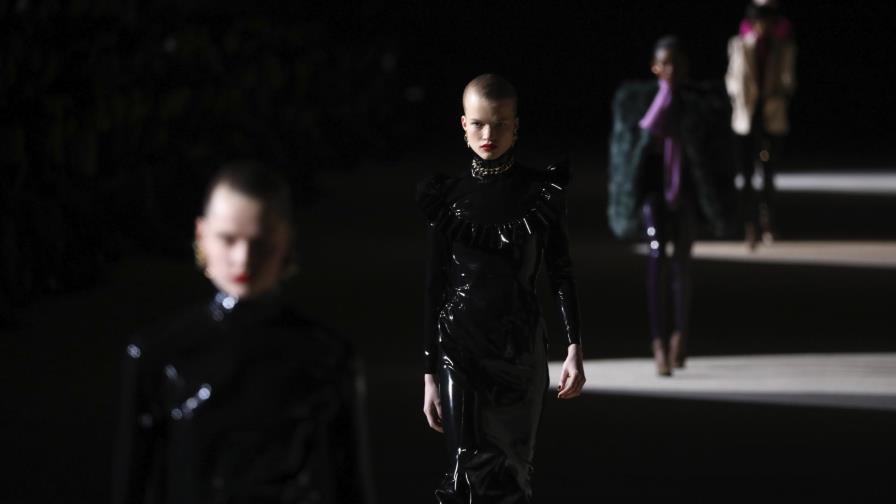 Saint Laurent dice adiós a las pieles