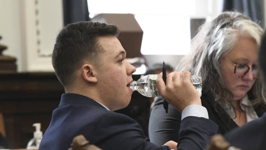 Médico testifica en juicio a hombre acusado en Wisconsin Médico testifica en juicio a hombre acusado en Wisconsin