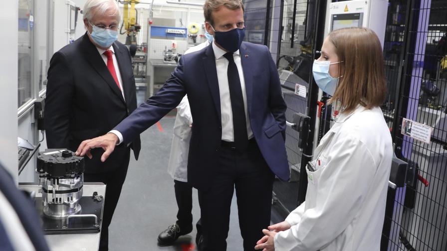 Francia inyecta 8.800 millones en industria automotriz