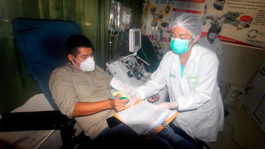 “Busco plasma”, la última esperanza ante la COVID-19 en Bolivia