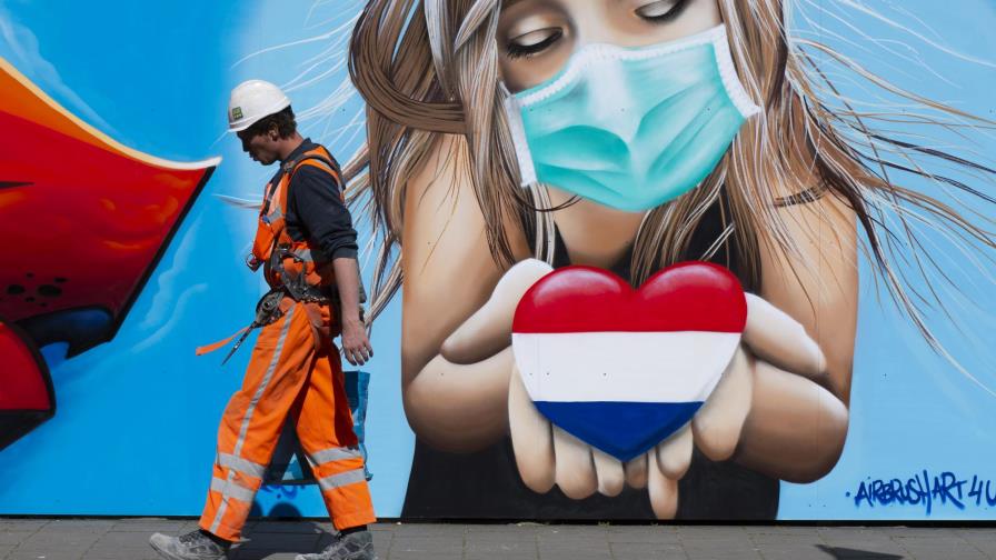 Holanda prohíbe vuelos de pasajeros desde la India por COVID