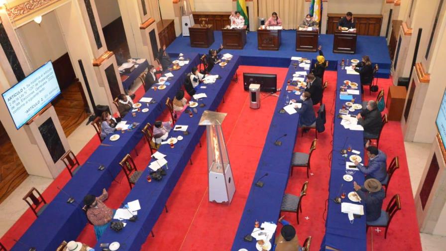 Ley para ampliar el plazo de comicios bolivianos pasa el trámite legislativo