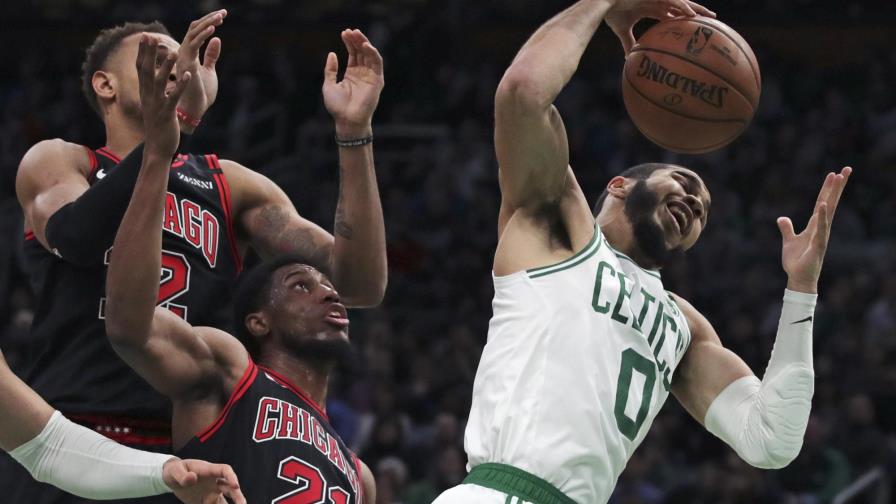 Tatum y Brown guían a Celtics a triunfo sobre Bulls