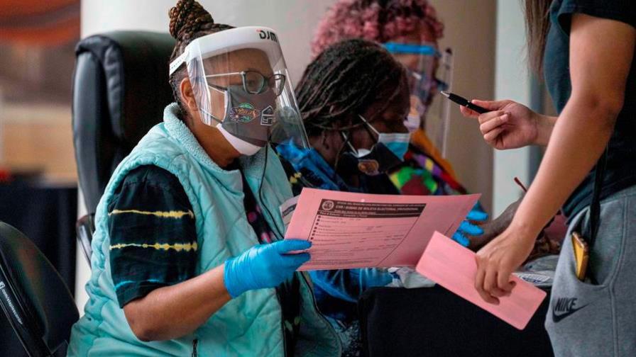 California sobrepasa los 900.000 casos positivos de COVID-19