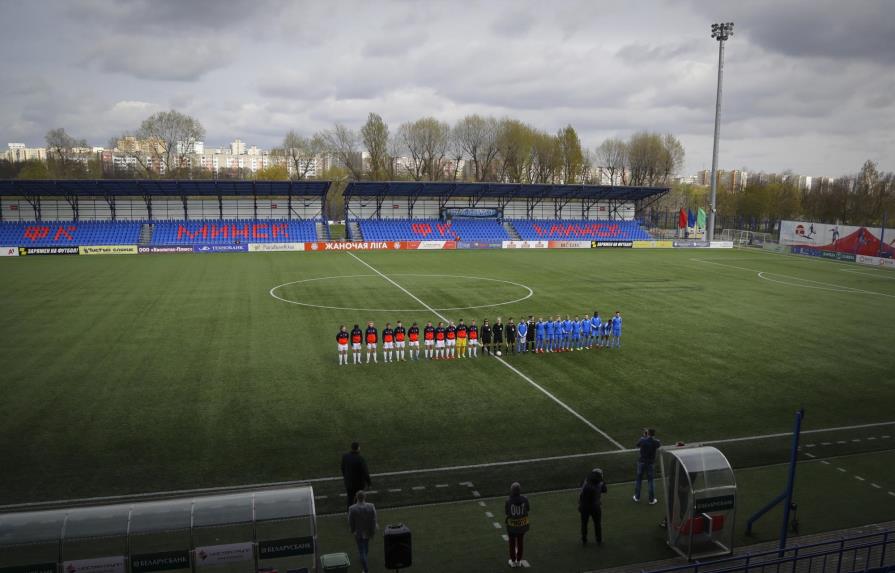 Técnico de Leicester revela que padeció COVID-19 por semanas