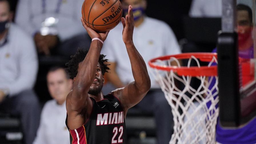 Butler y el Heat buscan empatar la Final ante Lakers Butler y el Heat buscan empatar la Final ante Lakers