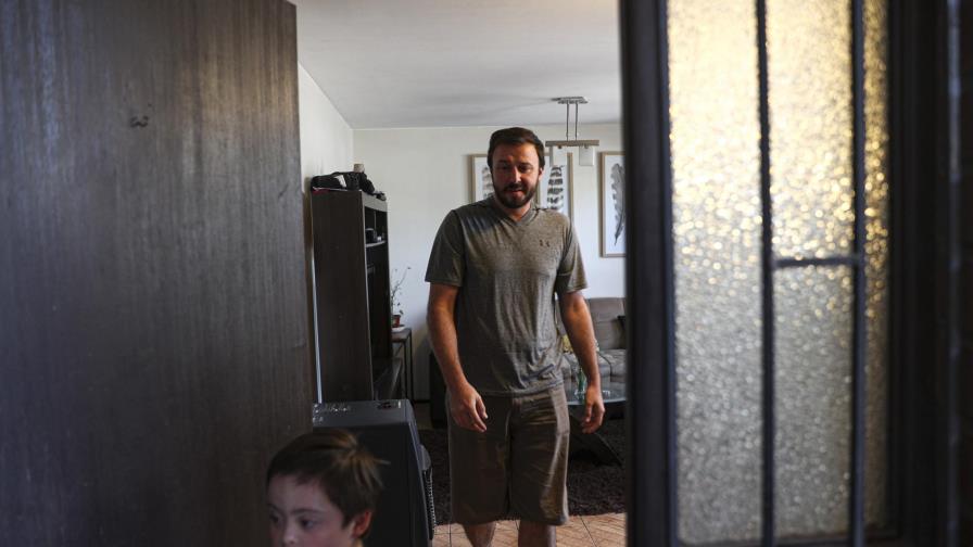 Familia chilena se adapta al caos tras protestas en Chile