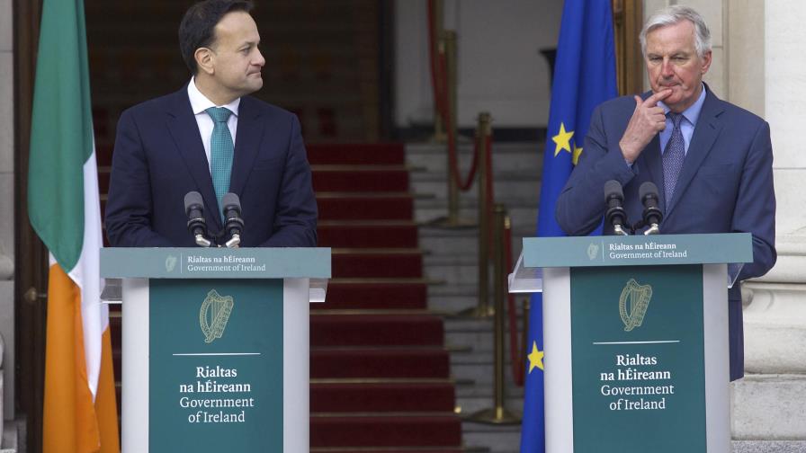 Premier irlandés dice que UE tiene ventaja en Brexit