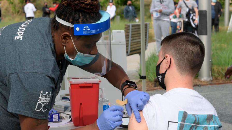 Estados Unidos acumula 599.768 muertos y 33.461.572 contagios por covid-19