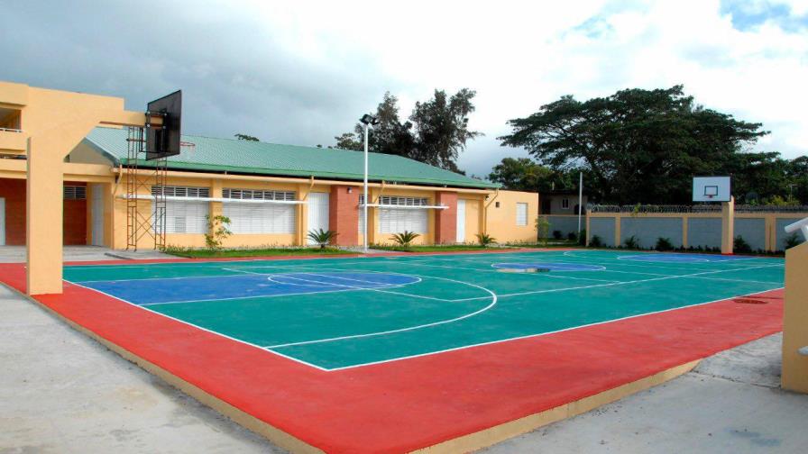 Luis Abinader: rebrote de COVID-19 no es peor porque escuelas y colegios están cerrados