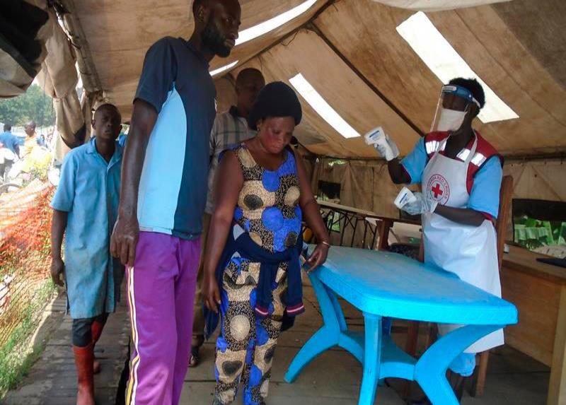 El ébola suma más de 2.000 muertos en el noreste de RDC y sigue sin remitir