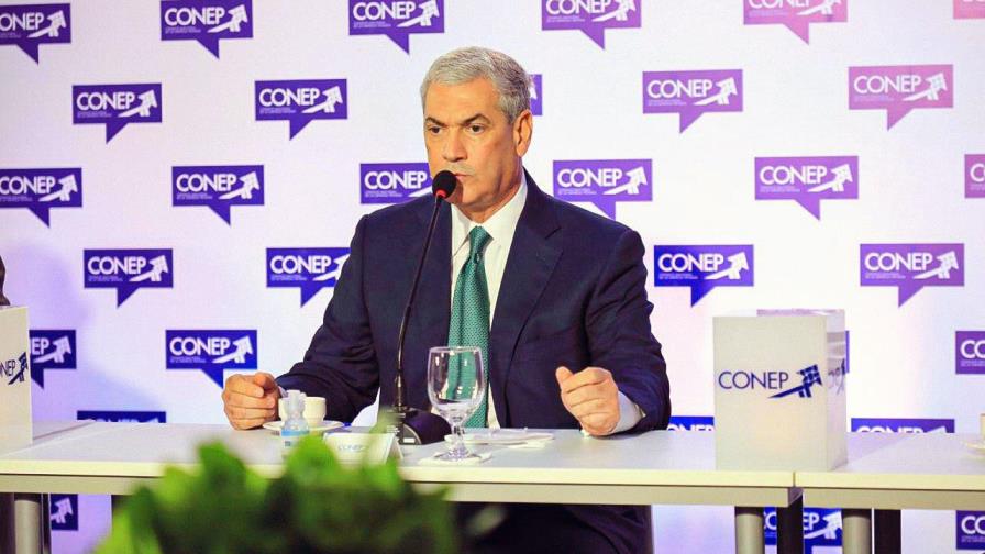Gonzalo informa que transmitirá este miércoles su participación con el Conep