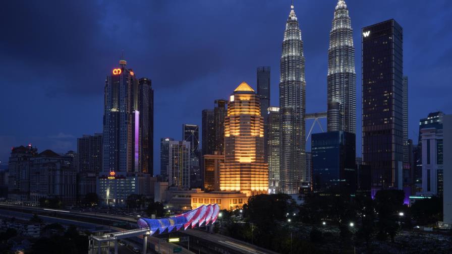 Indonesia frena acto religioso, pone a 9.000 en cuarentena Indonesia frena acto religioso, pone a 9.000 en cuarentena