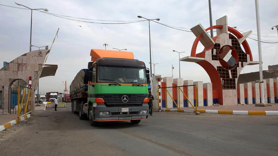 Irak: Reabre un puerto; 4 manifestantes mueren en Bagdad