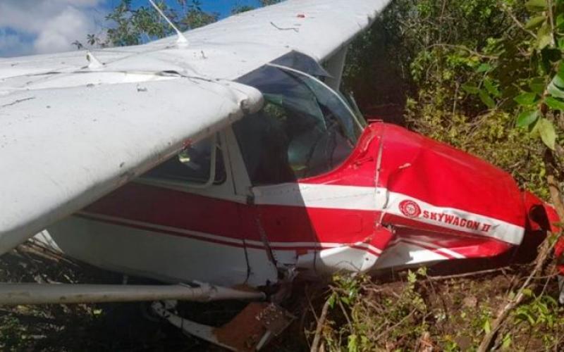 Dos personas perdieron la vida tras desplomarse avioneta en Tamayo 