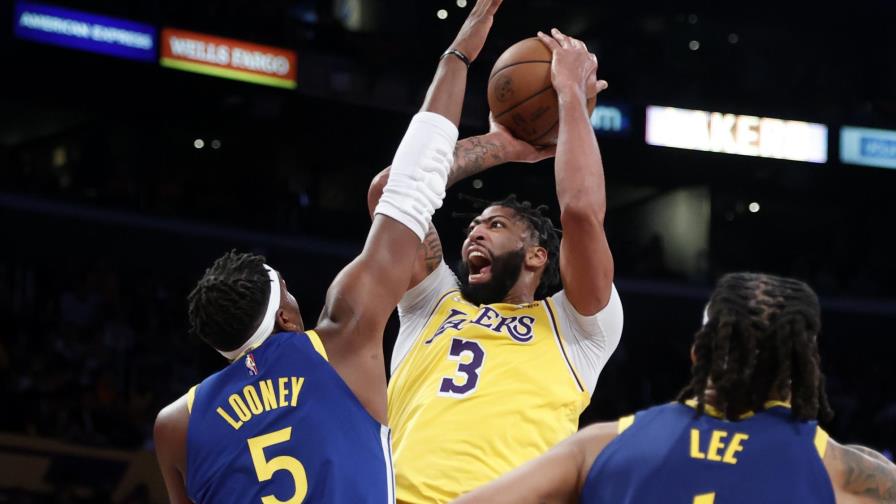 Curry y Warriors sorprenden a James y Lakers en el 1er juego Curry y Warriors sorprenden a James y Lakers en el 1er juego