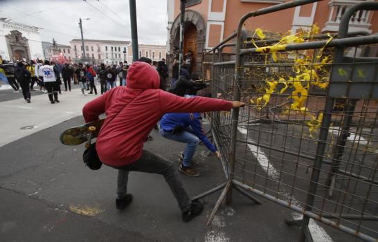 Ecuador: bloqueo de vías en segundo día de huelga nacional Ecuador: bloqueo de vías en segundo día de huelga nacional