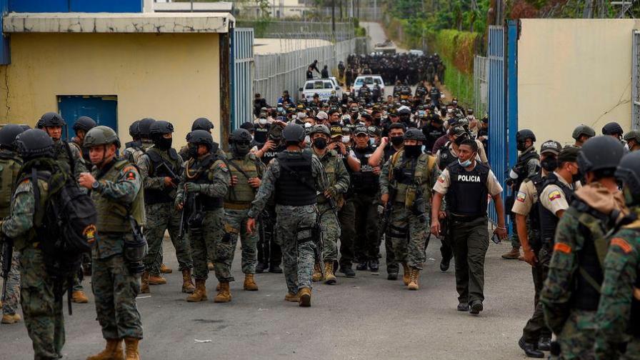 El Gobierno de Ecuador asegura tener bajo control las cárceles del país