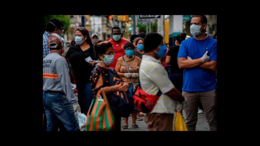 Ecuador negocia con farmacéuticas para fabricar vacuna contra el coronavirus