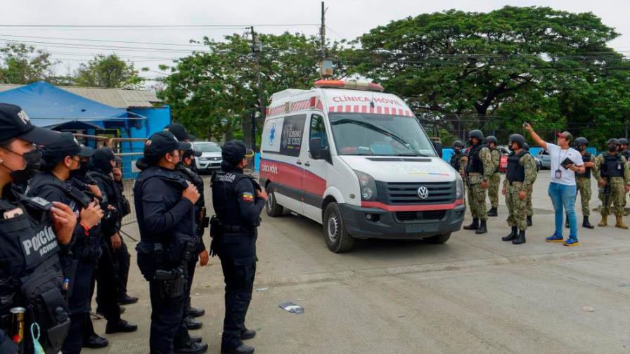 Fiscalía de Ecuador eleva a 68 la cifra de reos muertos en penal de Guayaquil