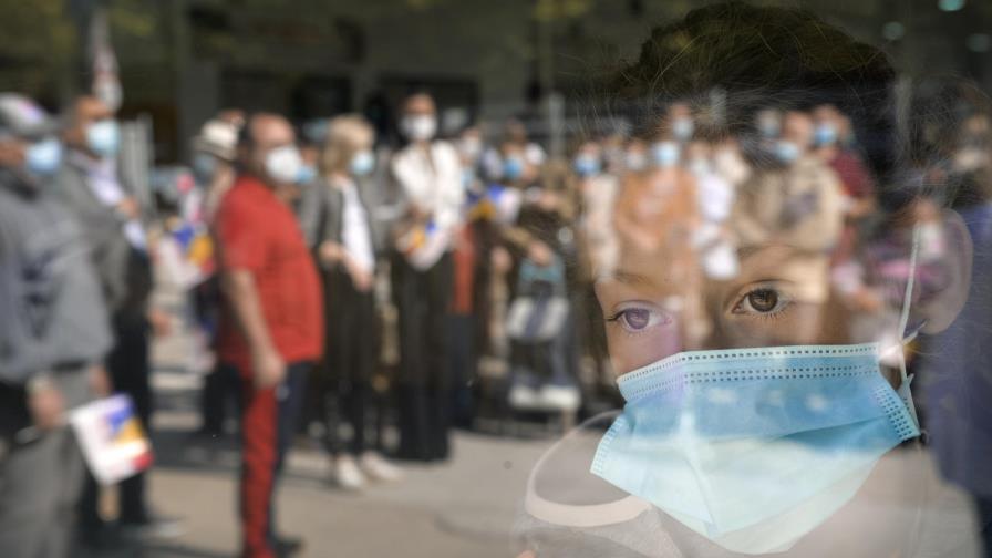 Rumania: Nuevas restricciones por COVID generan protestas