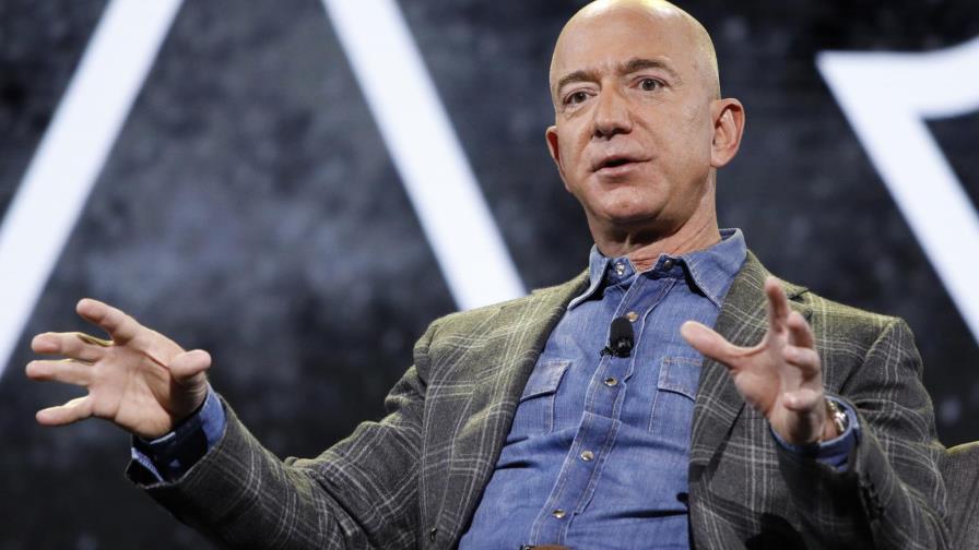 Bezos estará en 1er vuelo espacial tripulado de Blue Origin Bezos estará en 1er vuelo espacial tripulado de Blue Origin