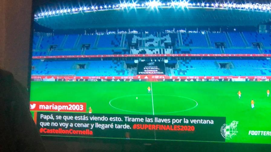 Aprovechó un hashtag para pedirle las llaves a su padre por televisión Aprovechó un hashtag para pedirle las llaves a su padre por televisión