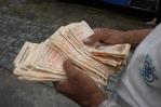 Venezuela introduce nueva moneda con seis ceros menos