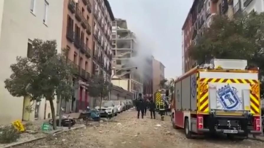 Fuerte explosión destruye edificio en centro de Madrid