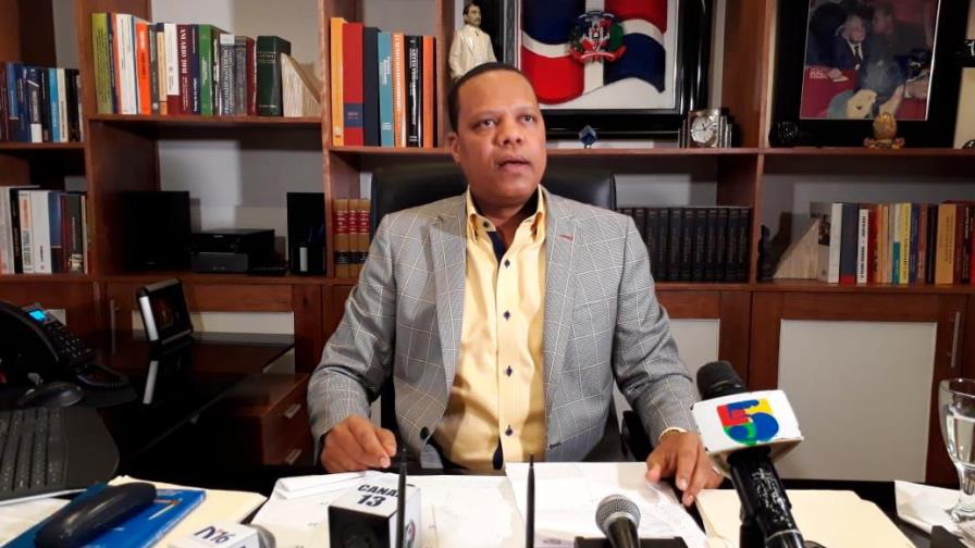 Eddy Alcántara tilda de “alta traición” al PRSC que Fuerza del Pueblo apoye candidatos del PLD