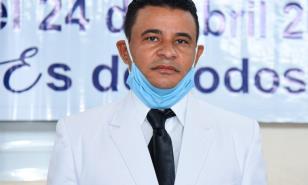 Director distrital de Santiago Oeste da plazo a Abel Martínez para que se retracte 