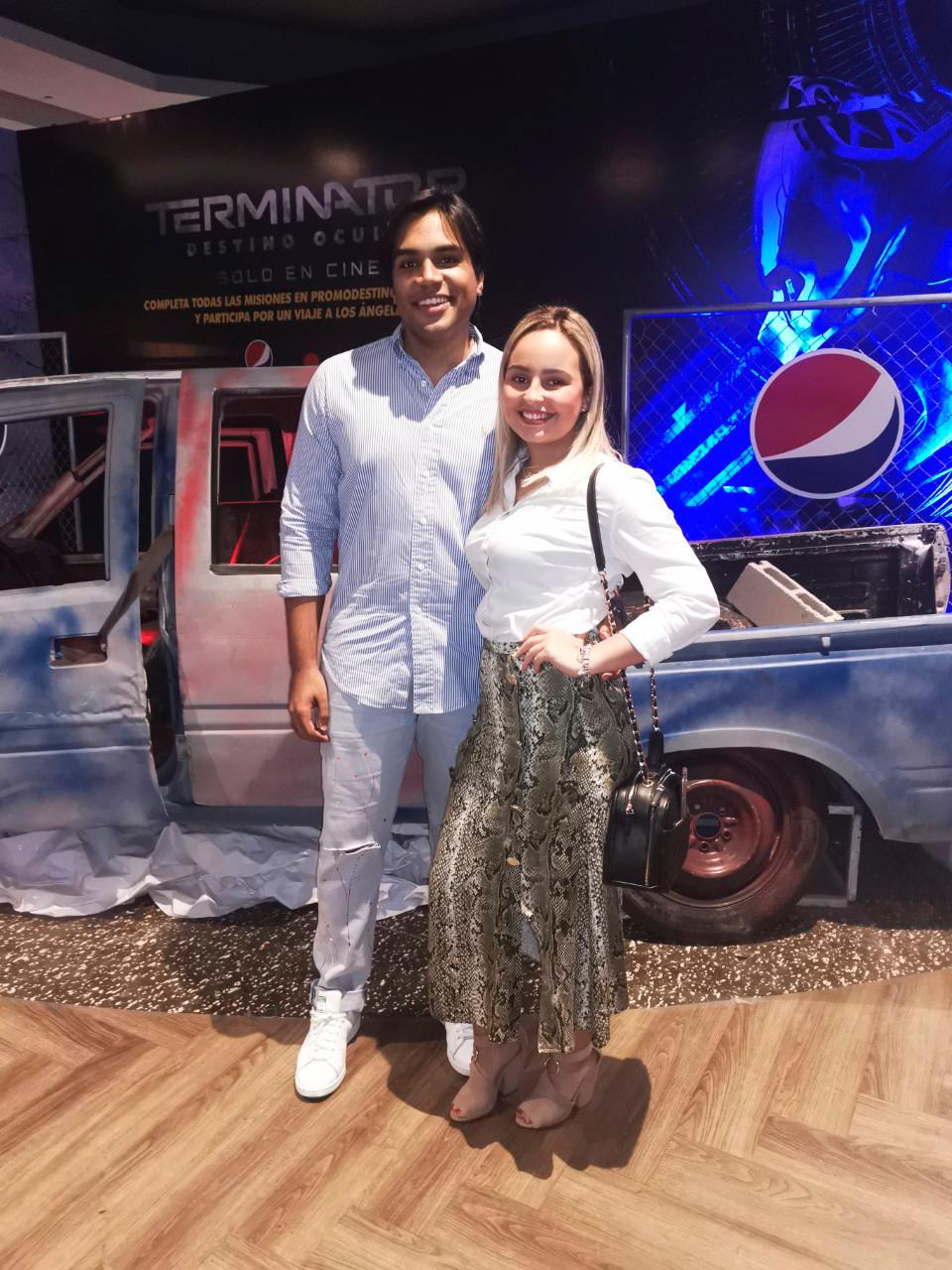 Eddy Peralta y Nicole Almonte.