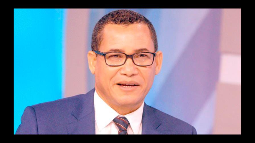 Eddy Olivares acusa a Miguel Vargas de encabezar una conspiración contra la celebración elecciones en el exterior