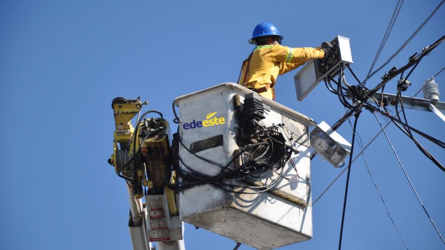 Tarifa eléctrica no subirá en febrero, según la Superintendencia de Electricidad