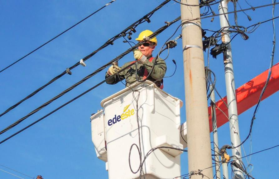 Edeeste anuncia apagones programados en varias provincias por mantenimiento