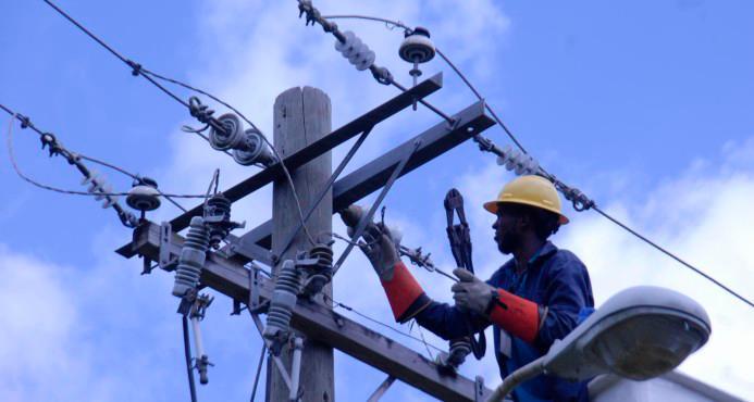 Presidente Medina anunciará medidas para reducir costo factura eléctrica de hogares 