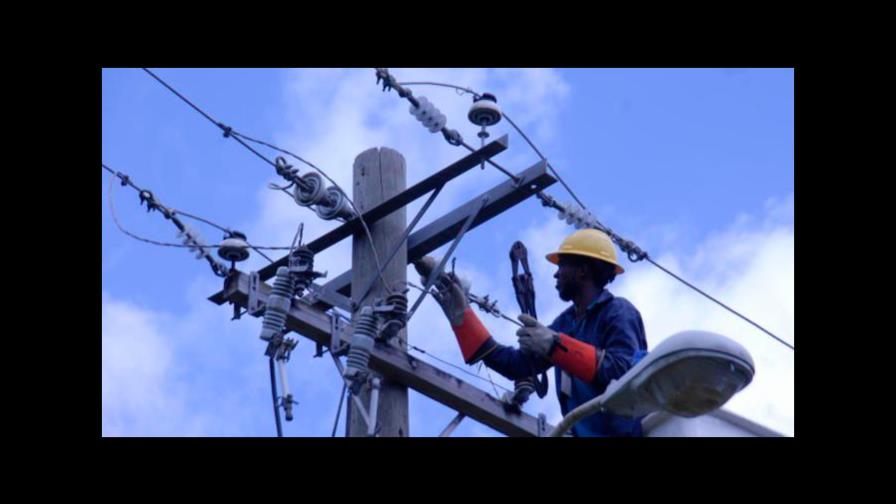 Presidente Medina anunciará medidas para reducir costo factura eléctrica de hogares 